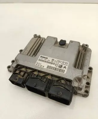 Peugeot 207 Engine control unit/module 9664738780 9663193580 0261S04008