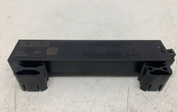 Volkswagen ID.4 Keyless system antenna 5WA962132 1901 2008083