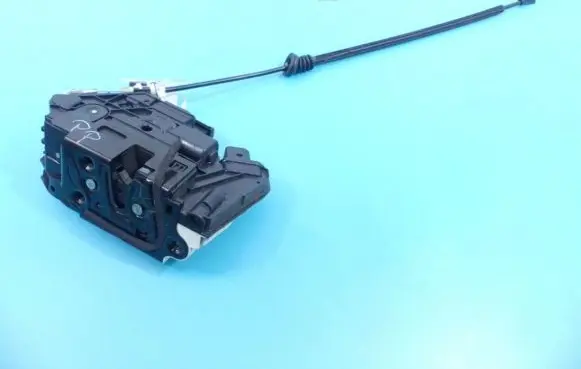Skoda Superb B6 (3T) Front door lock 5N1837016C IMPRK1124396