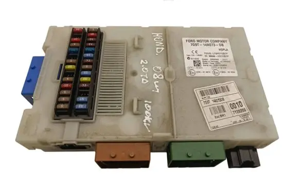 Ford Mondeo MK IV Fuse module 7G9T14A073DB LTQF01125TP 28092563