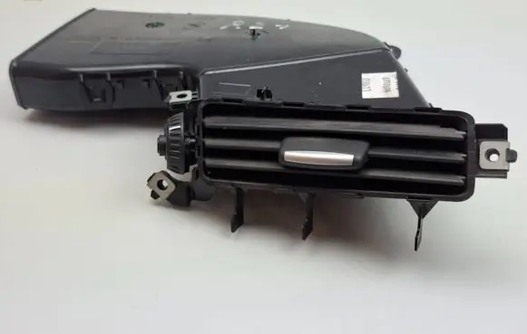 BMW X5 E70 Dashboard side air vent grill/cover trim 6952694 06402002 16475510