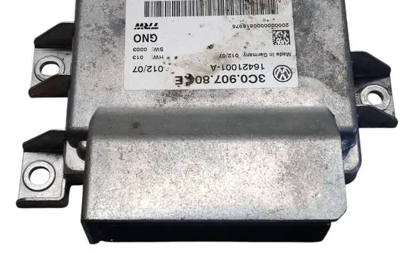 Volkswagen PASSAT B6 Hand brake control module 3C0907801E 16421001A