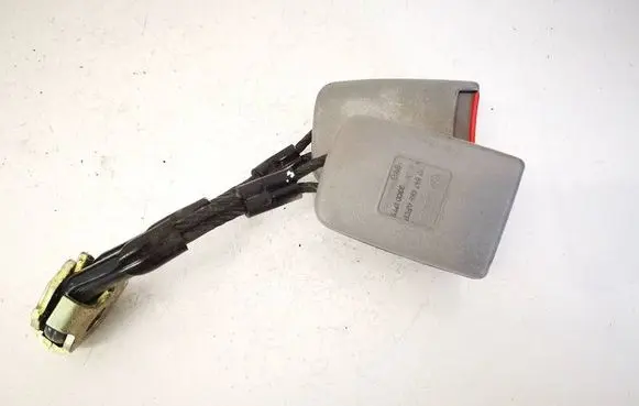 Volkswagen Golf IV Middle seatbelt buckle (rear) 1J0857488