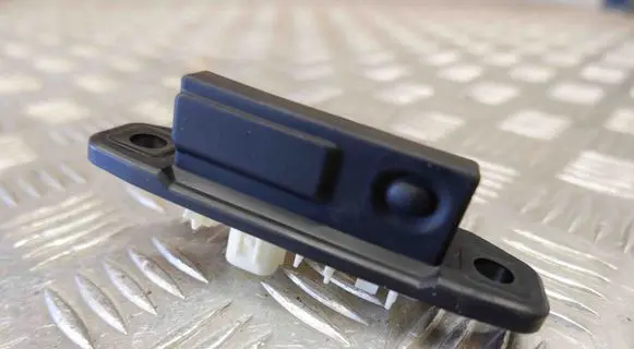 Toyota C-HR I Tailgate opening switch 84840F4020