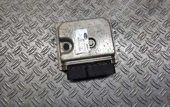 Fiat 500L Engine control unit/module ECU 51969913