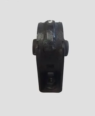 Toyota Avensis T270 Engine mount bracket