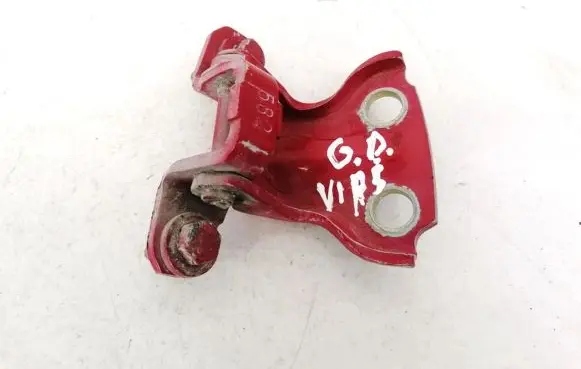 Mitsubishi Carisma Rear door lower hinge