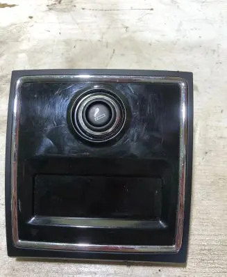 Skoda Superb B6 (3T) Cigarette lighter rear 3T0919201