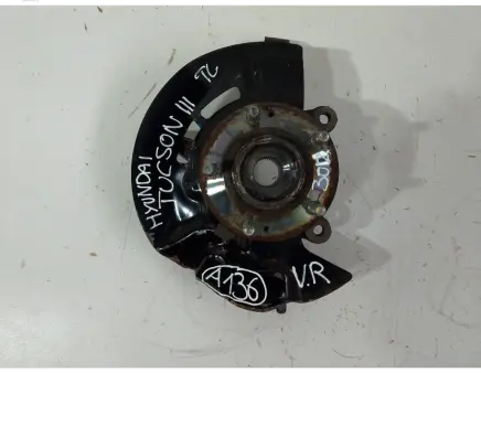 Hyundai Tucson TL Front wheel hub spindle knuckle