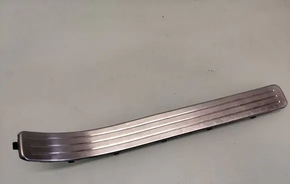 Porsche Cayenne (9PA) Rear sill trim cover 7L0853794