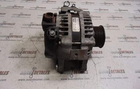 Toyota Avensis T250 Generator/alternator 1042101360