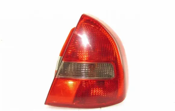 Mitsubishi Carisma Rear/tail lights