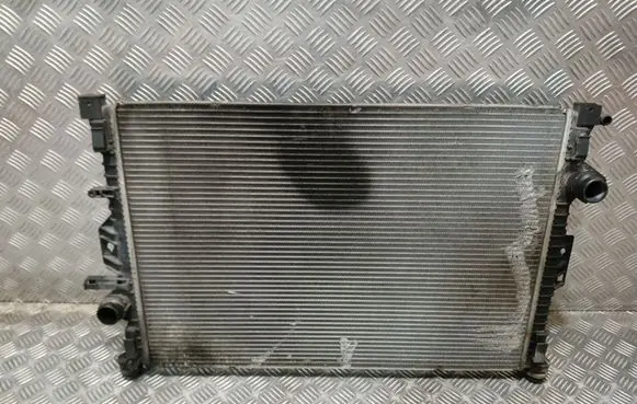 Land Rover Freelander 2 - LR2 Coolant radiator