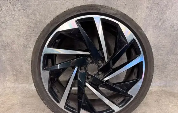 Volkswagen Arteon R20 alloy rim 