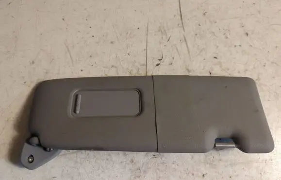 BMW 1 E81 E87 Sun visor 0472400