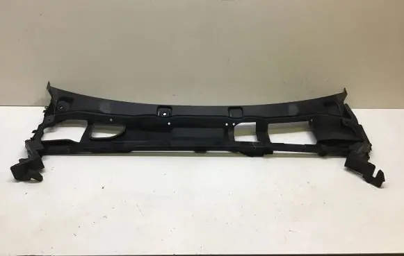 Jaguar E-Pace Wiper trim J9C34105AE