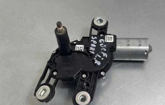 Volkswagen Golf Sportsvan Rear window wiper motor 5G0955711A