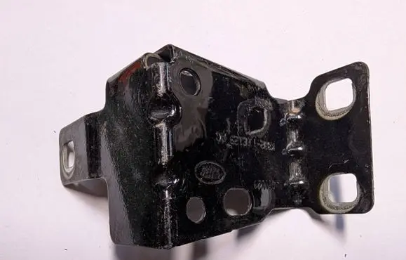 Land Rover Range Rover Evoque L551 Fender mounting bracket K8D216E129AC LR117318 K8D2-16E129-AC