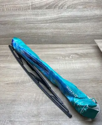 Peugeot 307 Windshield/front glass wiper blade 6426WE