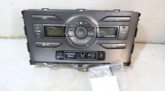 Toyota Auris 150 Interior fan control switch 