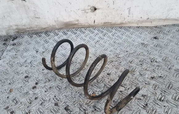 BMW 1 E81 E87 Front coil spring