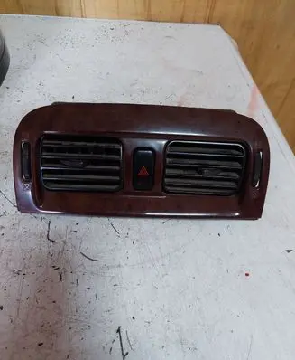 Mazda 626 Dash center air vent grill CM933 PT20 971118