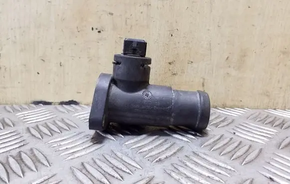 Audi A4 S4 B5 8D Engine coolant pipe/hose 028121133