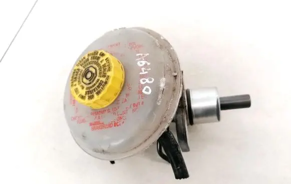 Audi A4 S4 B5 8D Master brake cylinder 8E0611801