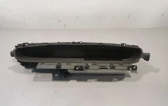 Toyota Prius (XW30) Speedometer (instrument cluster) 8380047B10