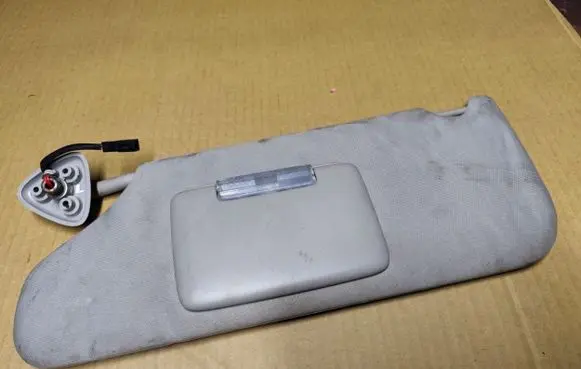 Chrysler 300 - 300C Sun visor