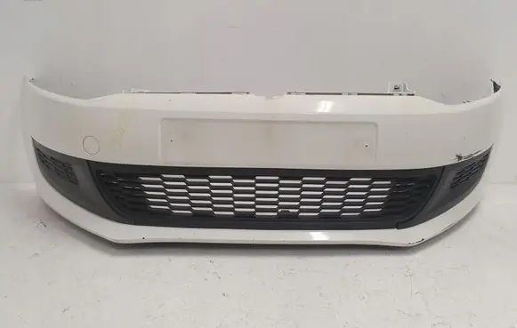 Volkswagen Polo Front bumper