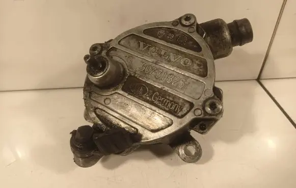 Volvo XC90 Vacuum pump 30731825