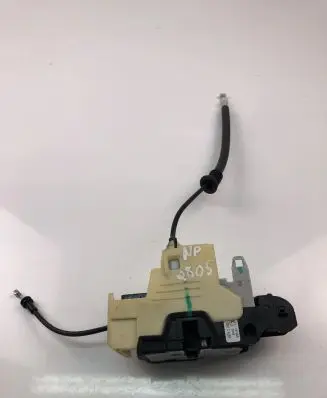 Volvo S90, V90 Coupe door lock (next to the handle) A113691