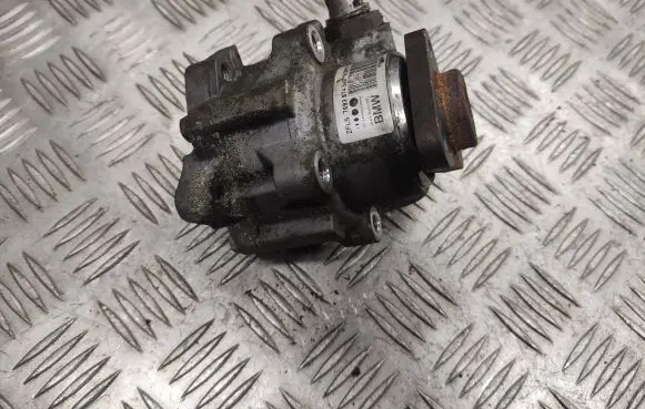 BMW 3 E90 E91 Power steering pump 7692974546 676815503B