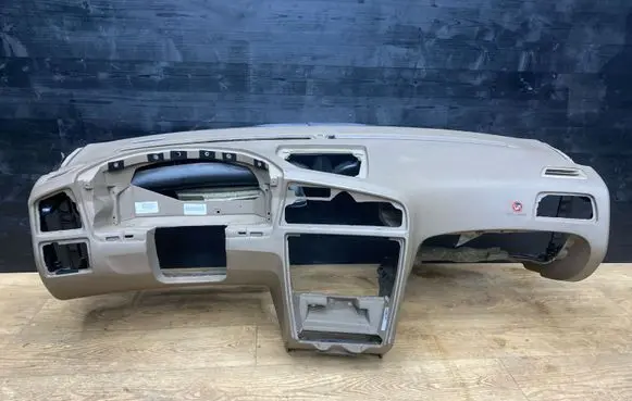 Volvo XC70 Dashboard 9177707