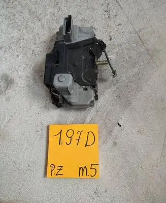 Citroen Xsara Picasso Front door lock 98748777