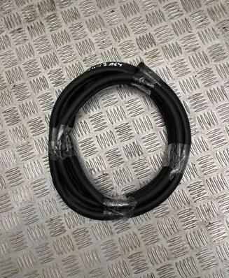 BMW 7 E65 E66 Loading door rubber seal (on body) 