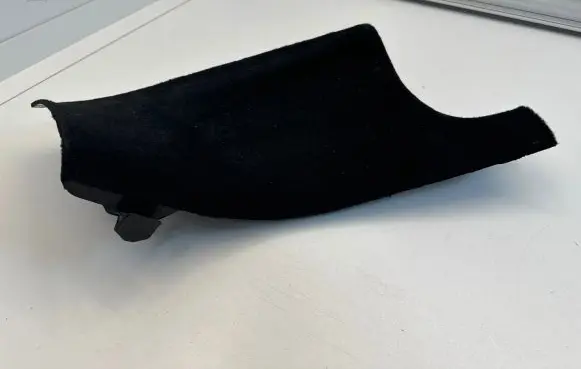Tesla Model Y (D) pillar trim (bottom) 178142100B C4T23009000790