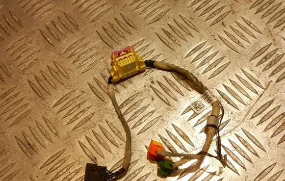 Audi A6 S6 C6 4F Airbag squib ring wiring 4F0971589A 4953