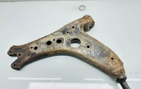 Volkswagen Cross Polo Front lower control arm/wishbone 12963P