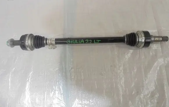 Alfa Romeo Giulia Rear driveshaft