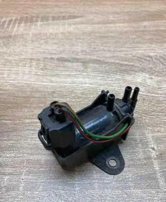 Ford Focus Turbo solenoid valve FocusVacuum WithPlug
