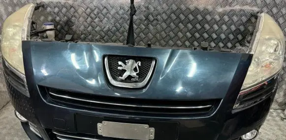 Peugeot 5008 Front bumper PEUGEOT5008 9685472780