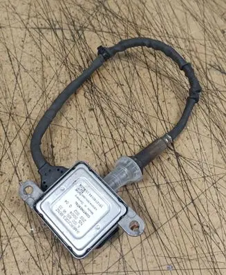 Mercedes-Benz C W205 Lambda probe sensor A0009059603