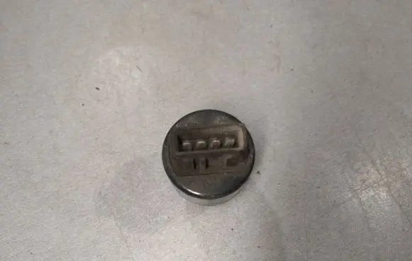 Air conditioning (A/C) pressure sensor