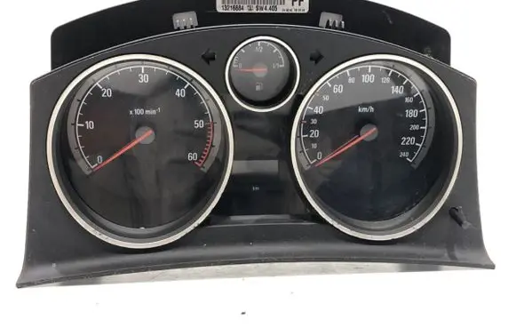 Speedometer (instrument cluster)