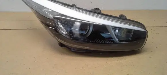 KIA Pro Cee'd II Headlight/headlamp R009H4802HN 92102A2401
