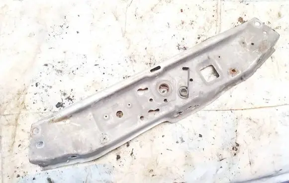 Opel Astra H Radiator support slam panel