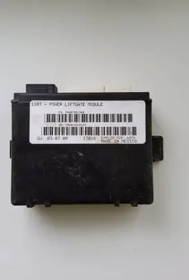 Chrysler Town u0026 Country V Tailgate/trunk control unit/module P68079913AB TRH0143C9123