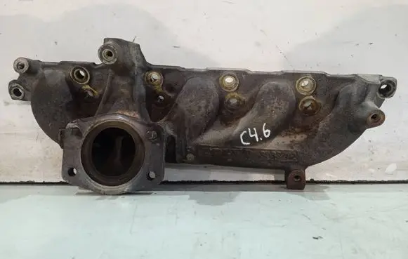 Volvo XC90 Exhaust manifold 30637921